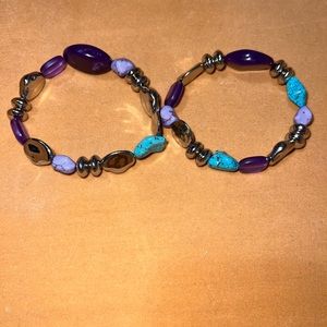 Set of 2 Faux Turquoise purple Glass Stones w/silver tone beads Stretch Bracelet